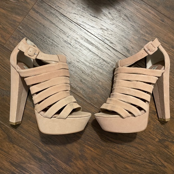 Steve Madden Nude Suede Platform Sandals Size 8 - worn once! - Picture 3 of 11